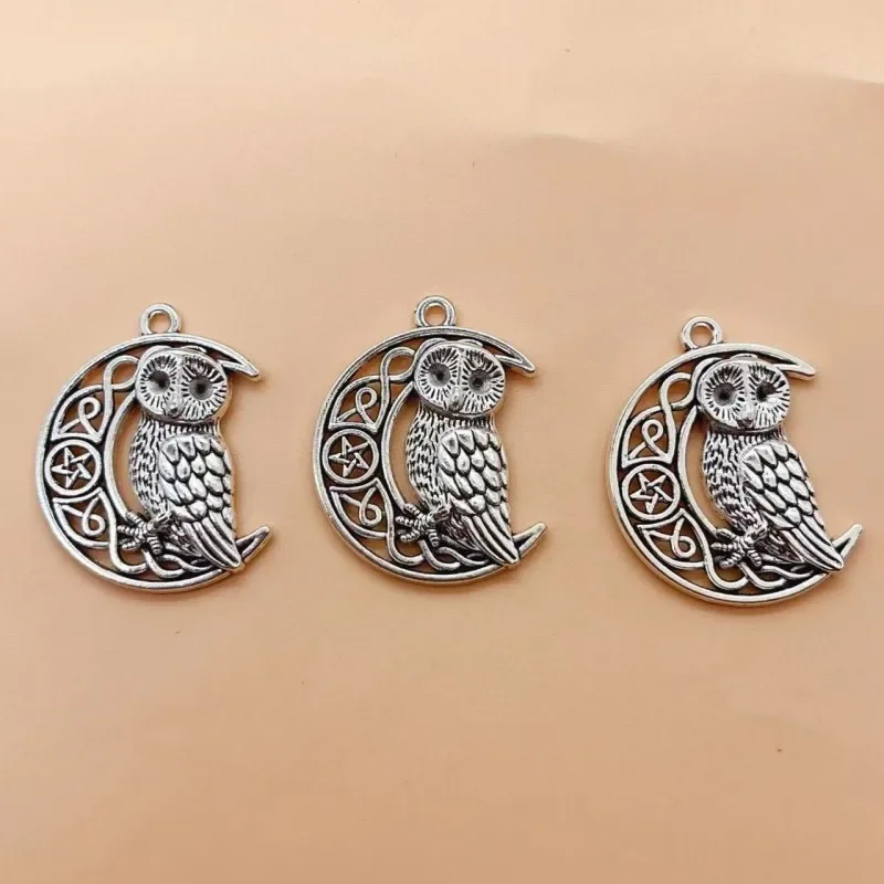 10pcs Sova Antique Silver Farba Prívesok Viking zobrazili kľúčové tlačidlá Pre Šperky DIY Robiť Šperky Zistenia