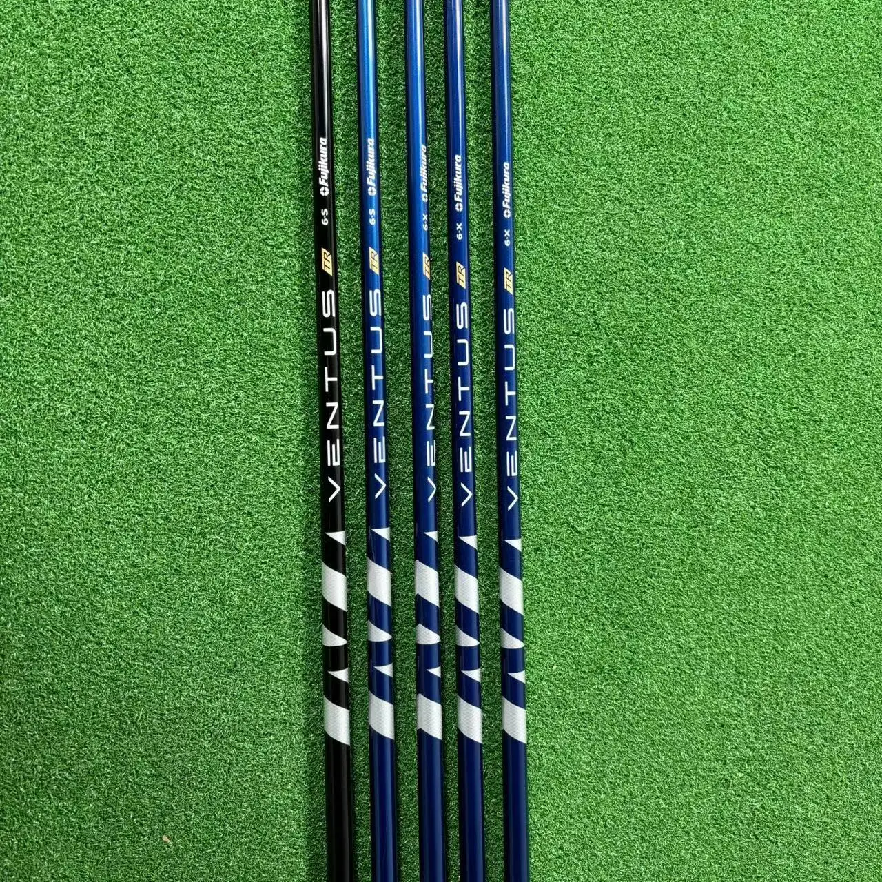 Golf Hriadeľ - Fujikura Ven TR-5 Čierna/Modrá , Klub Hriadele 0.335 Tip S, R, SR Flex Voľby - Free Montáž Rukáv & Uchopenie