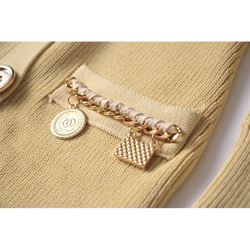 Taliansky Štýlový, Elegantný Ťažké Ručné 3D Appliques Kovové Závesné Ohromujúci Vzhľad Béžová Plášť Pletenie Šaty