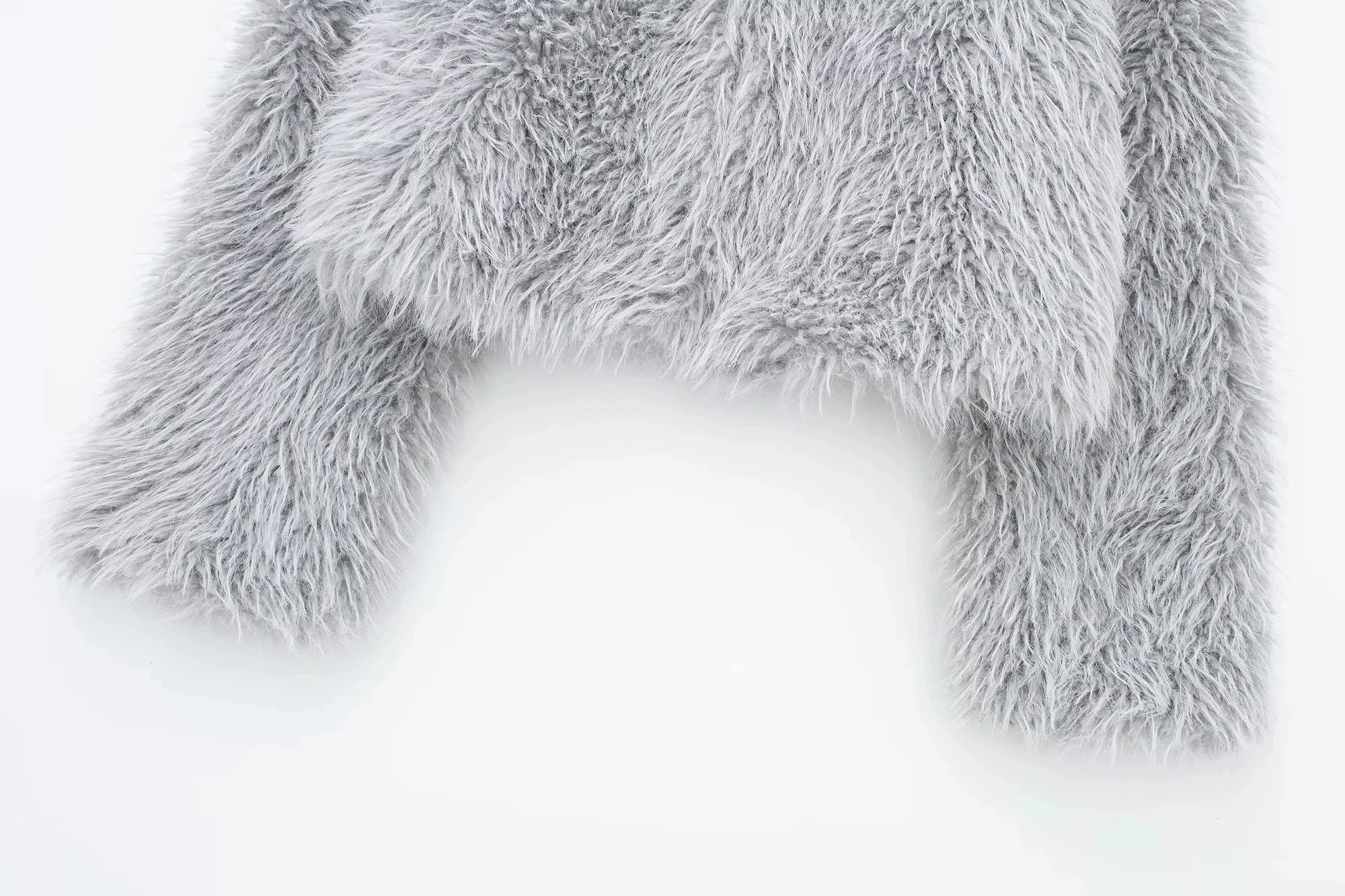 TRAF Umelú Kožušinu Kabát Ženy Plyšové Zimné Žena Kabát 2023 Luxusné Načechraný Ostrihané Bunda Ženy Dlhý Rukáv Elegantné Teplé Krátke Kabáty