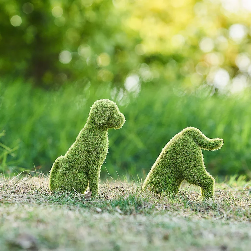 Živica Sa Hrnuli Šteňa Trofej Tvorivé Nádvorie Roztomilý Pes Miniatúrne Vonkajšie Tráva Zelená Simulácia Hrnú Zvierat Ornament Darček